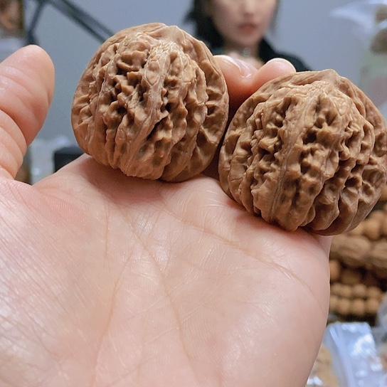 【闪购商品】把件文玩核桃42四座楼红皮