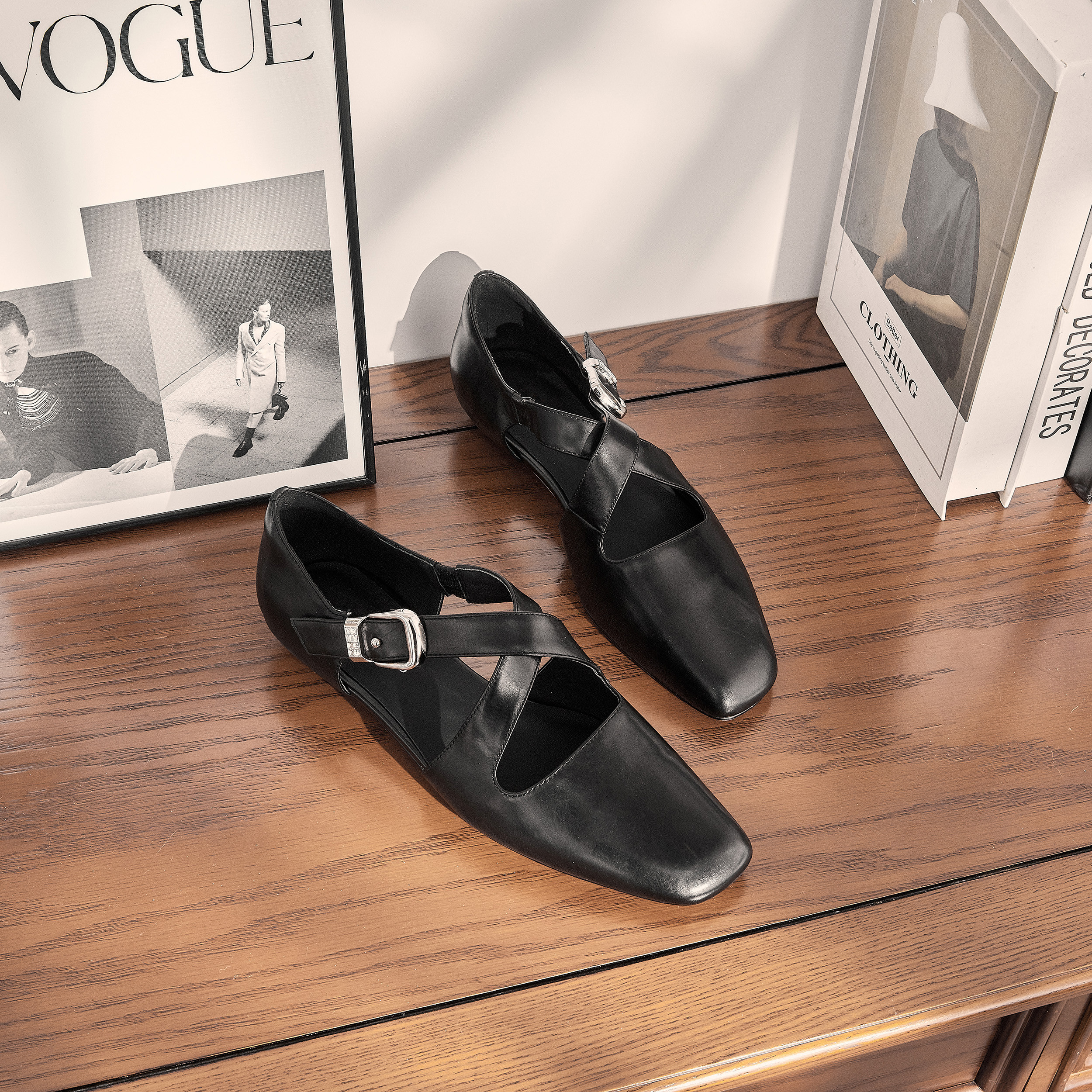 2025新款气质低跟舒适交叉百搭舒适真皮单鞋G1090