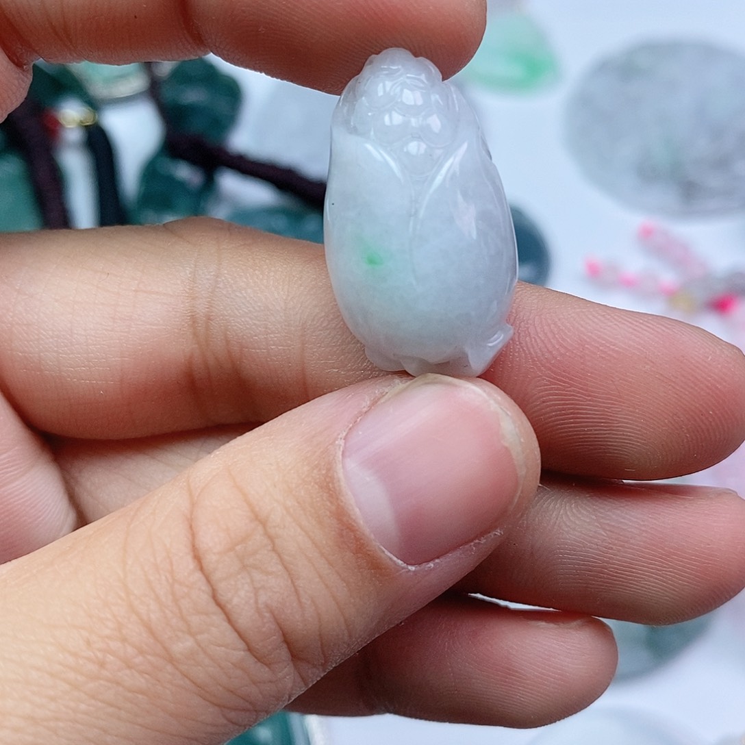 翡翠颈饰未镶嵌纯天然