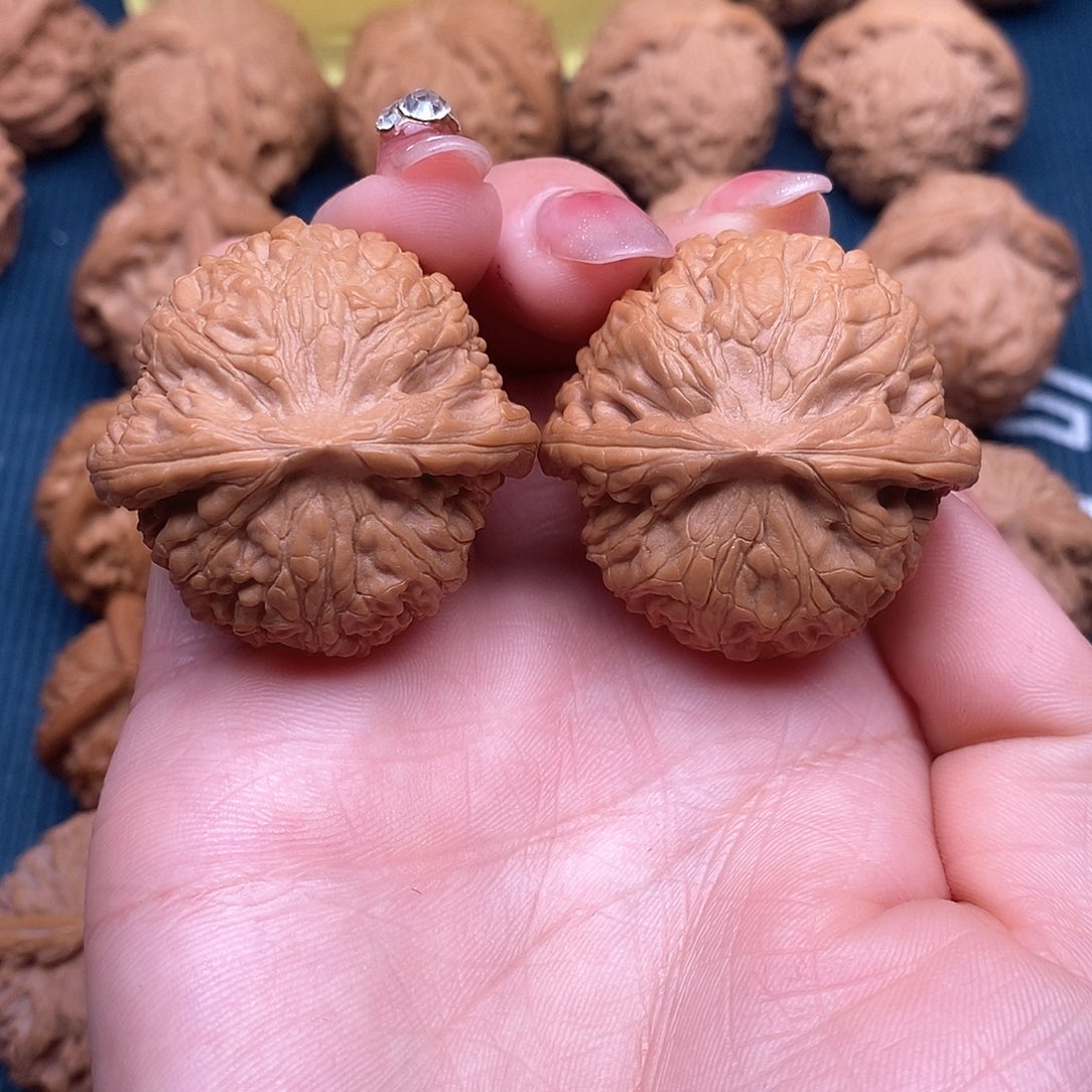 文玩核桃吊坠圆梦38