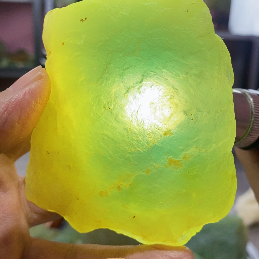 蛇纹石玉未镶嵌岫玉原石蛇纹石玉