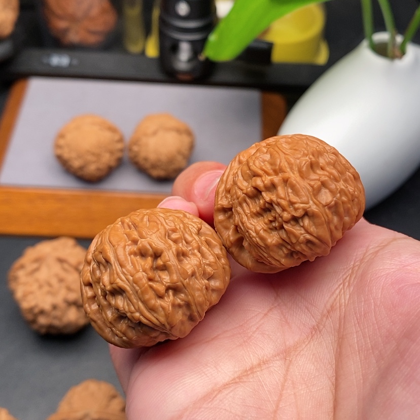 【闪购商品】文玩核桃把件球白全品33