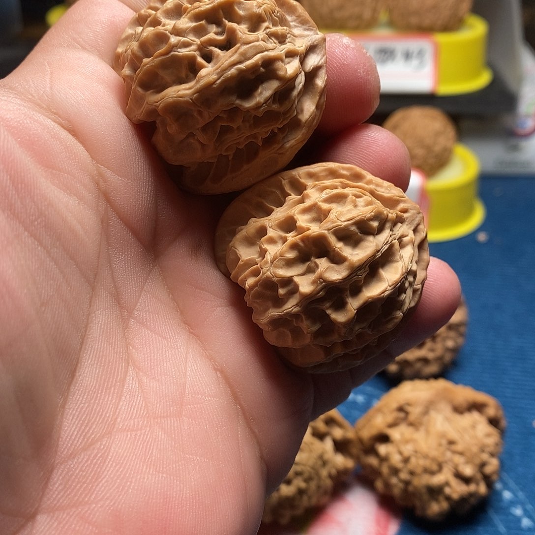 文玩核桃吊坠普通苹果园