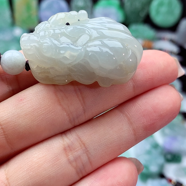 翡翠颈饰未镶嵌翡翠