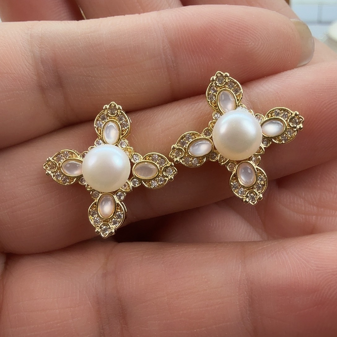 耳饰未镶嵌淡水珍珠