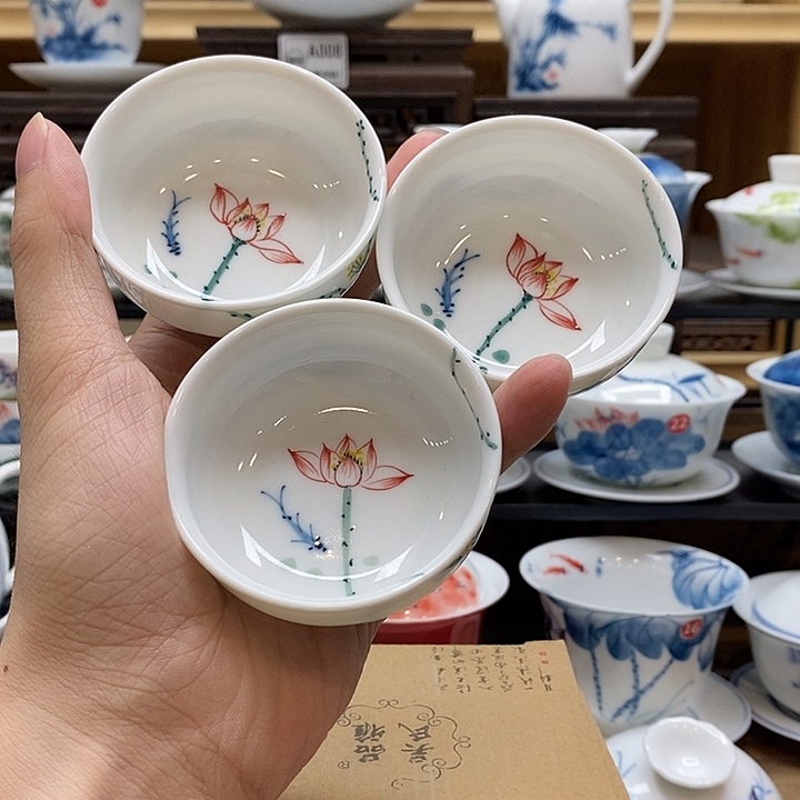 手绘五色彩莲杯子三个装55cc盖碗釉下彩微瑕福利款