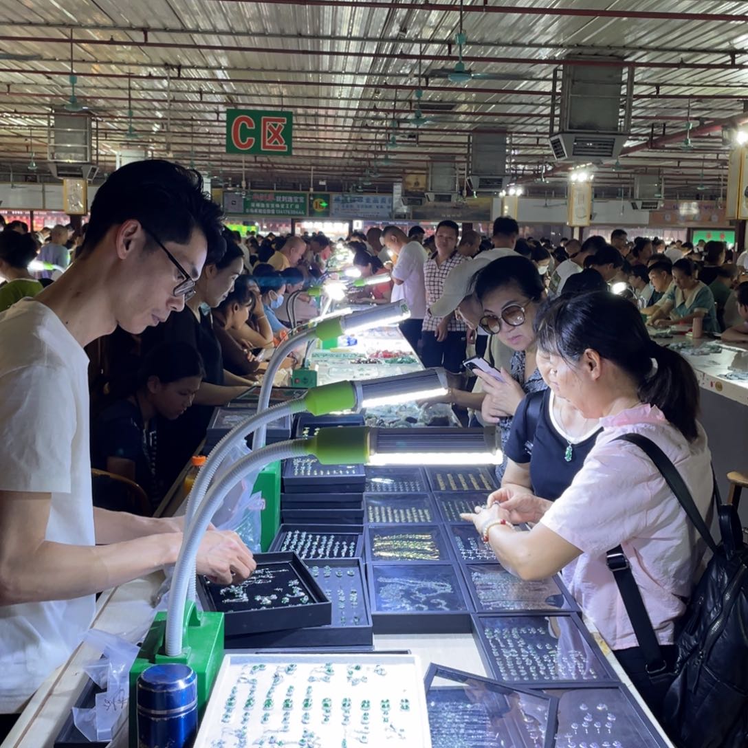未镶嵌定制翡翠源头市场