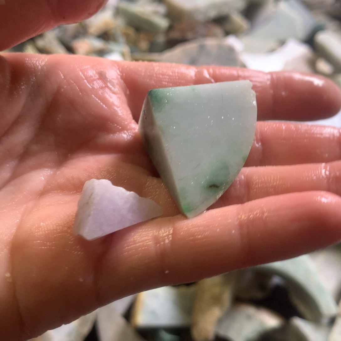 翡翠颈饰未镶嵌缅甸翡翠