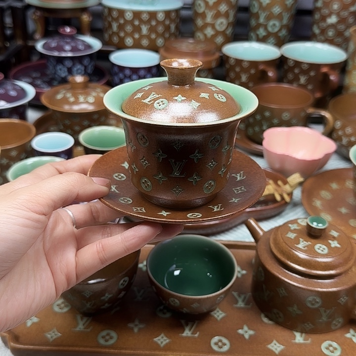 爱***钱龙泉手工制作工艺青瓷双釉三才盖碗