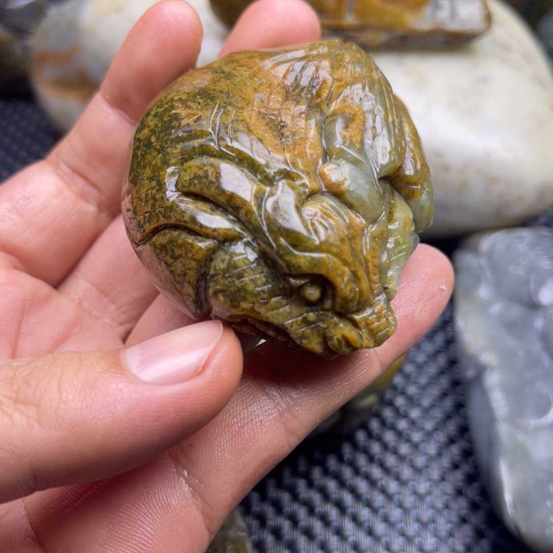 和田玉（糖玉）未镶嵌挂件