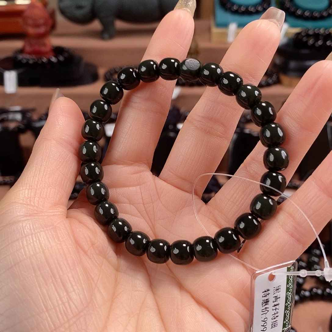 冯***溯和田玉未镶嵌手链8特细