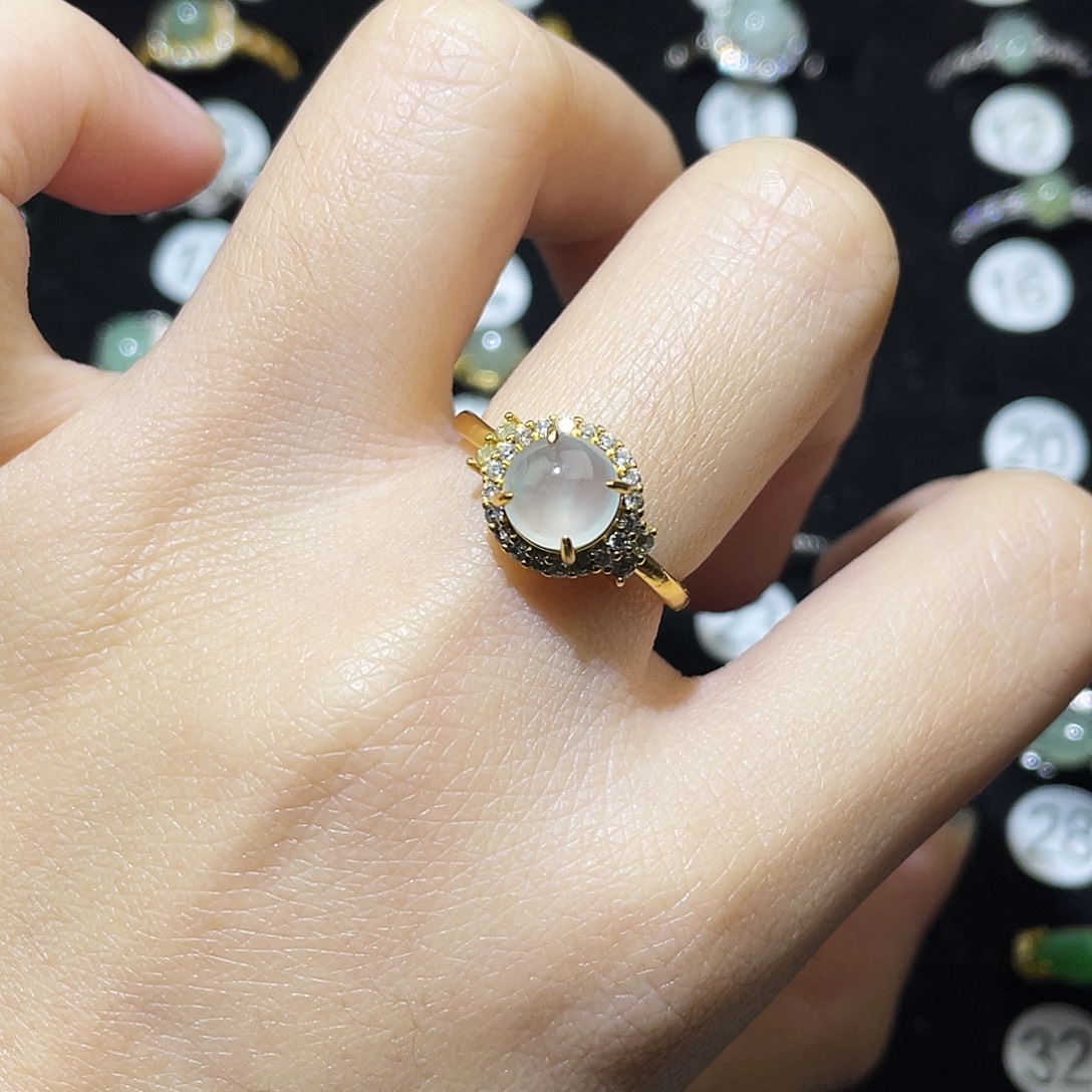 翡翠未镶嵌戒指戒指