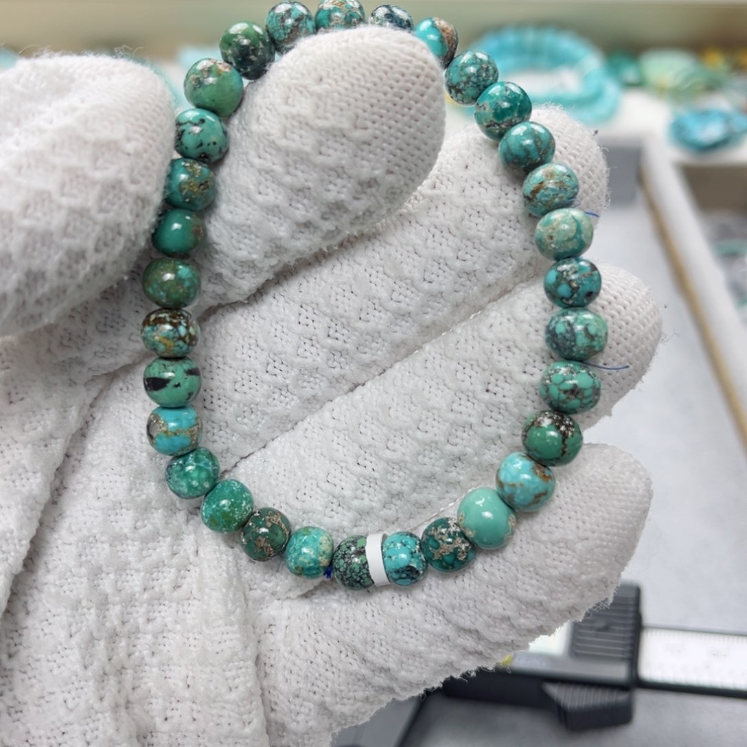 绿松石绿松石未镶嵌