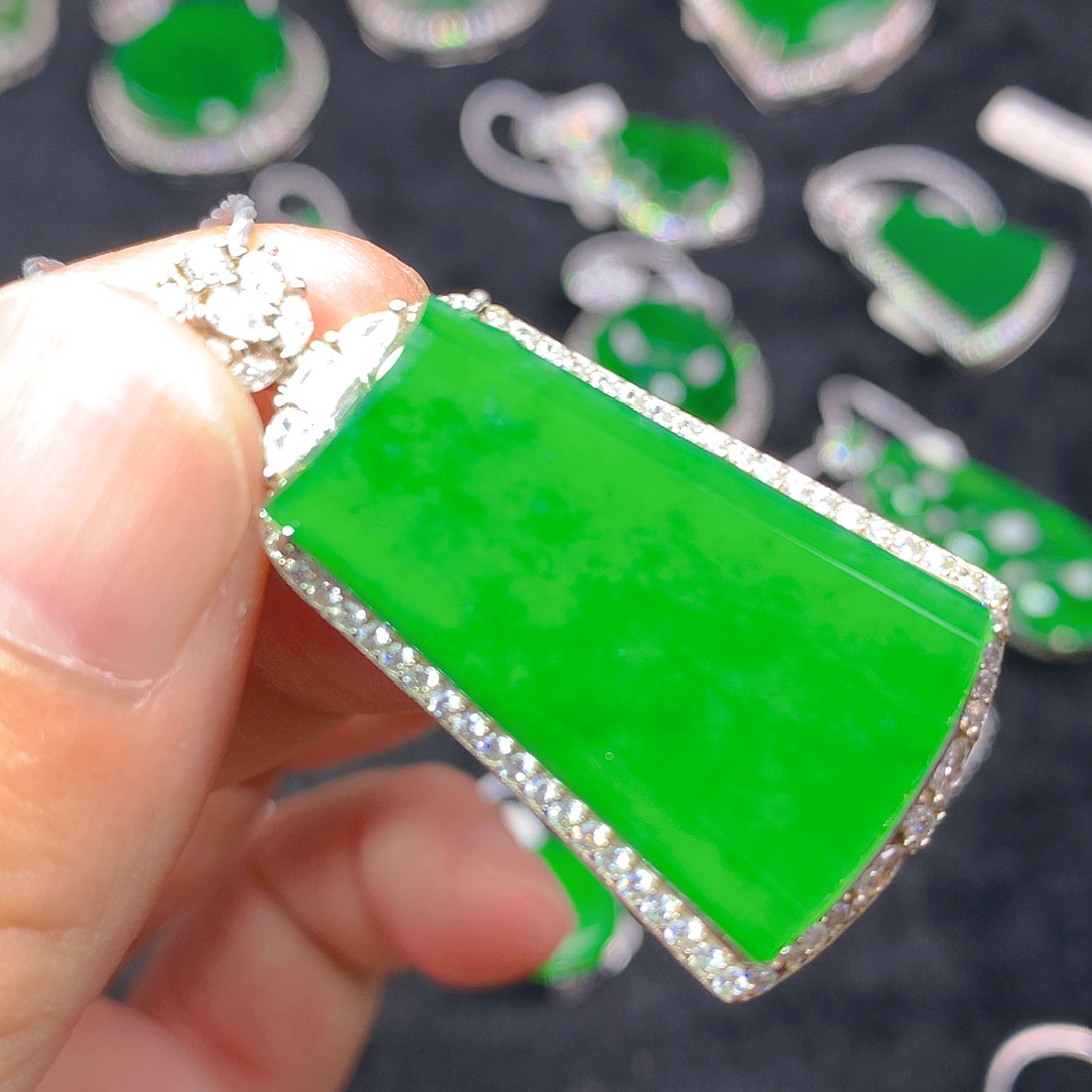 翡翠银S925镶嵌颈饰我