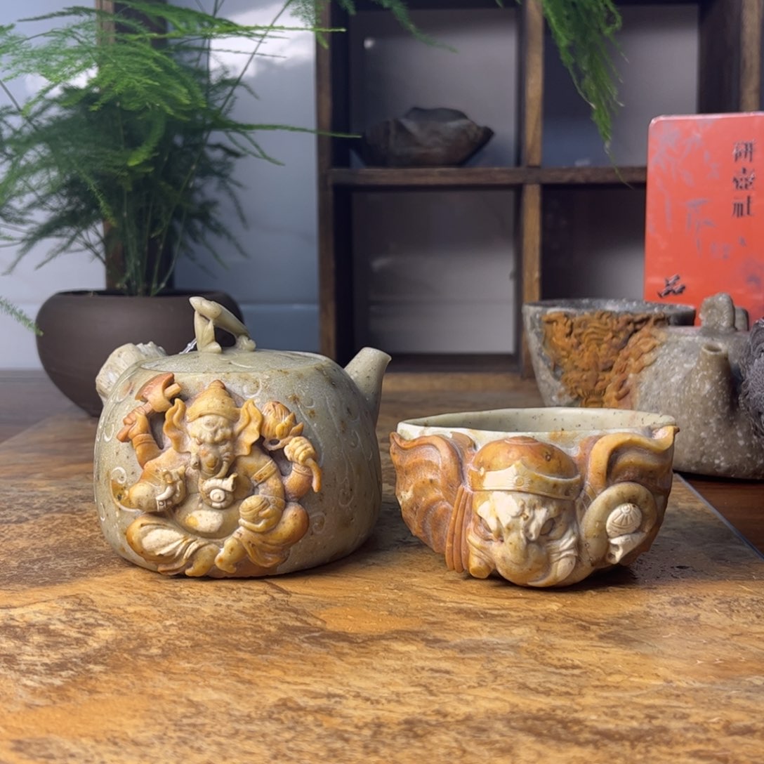 环**造象财神冰碛岩冰碛壶