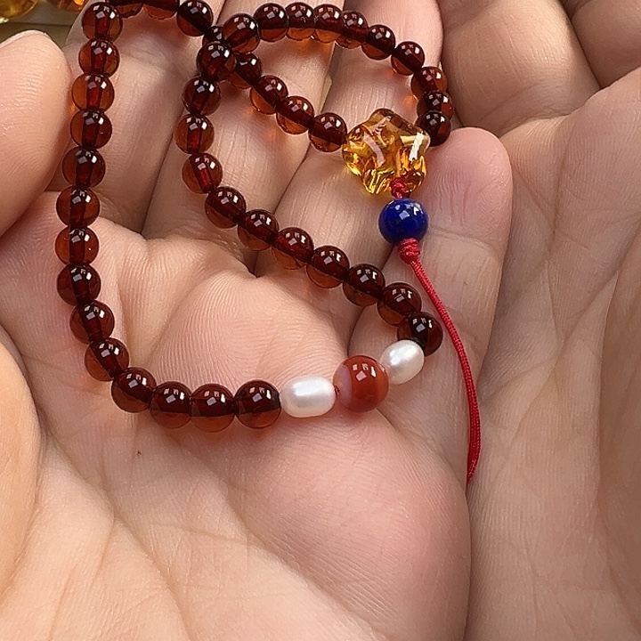 血珀未镶嵌项圈血珀