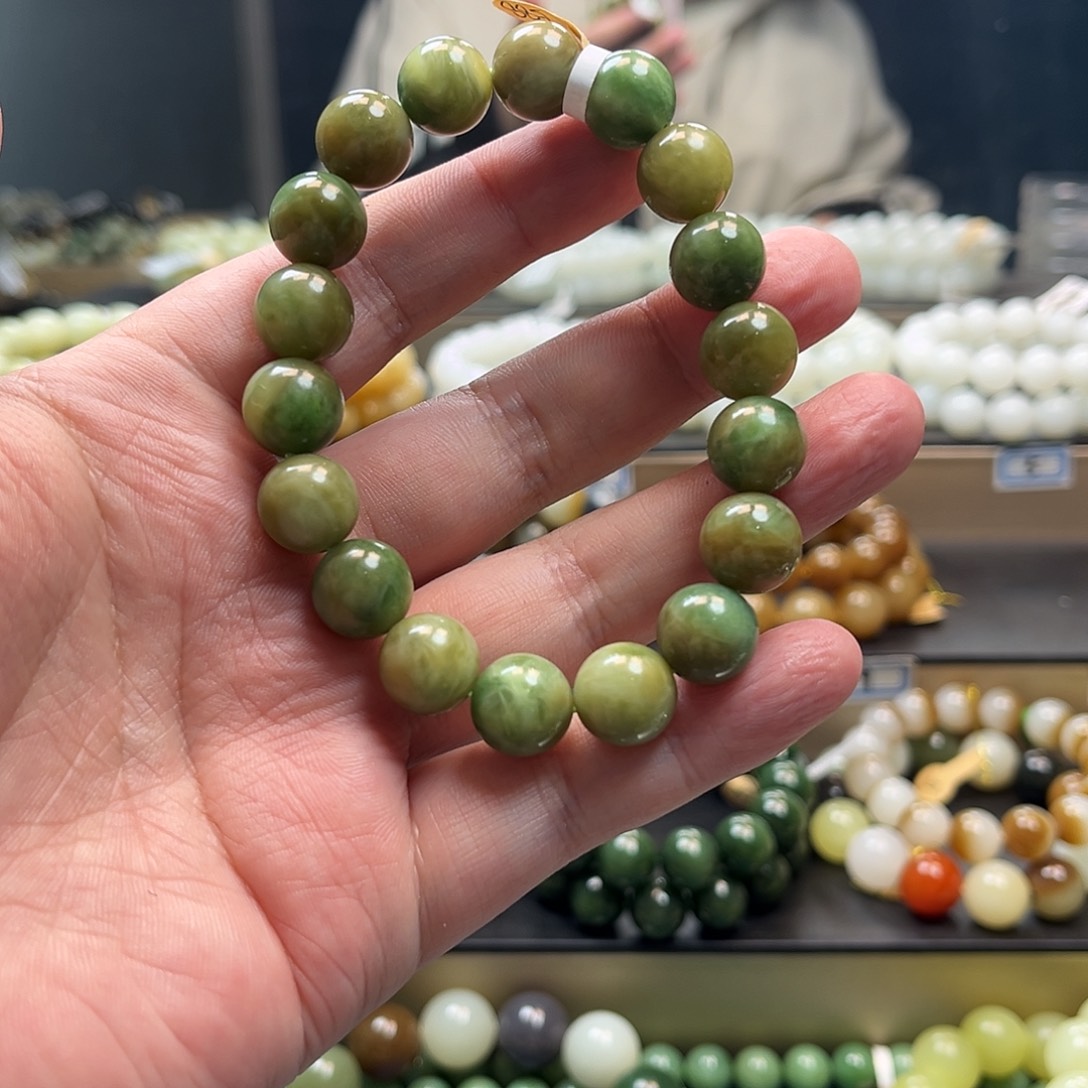 和田玉（青玉）未镶嵌手链