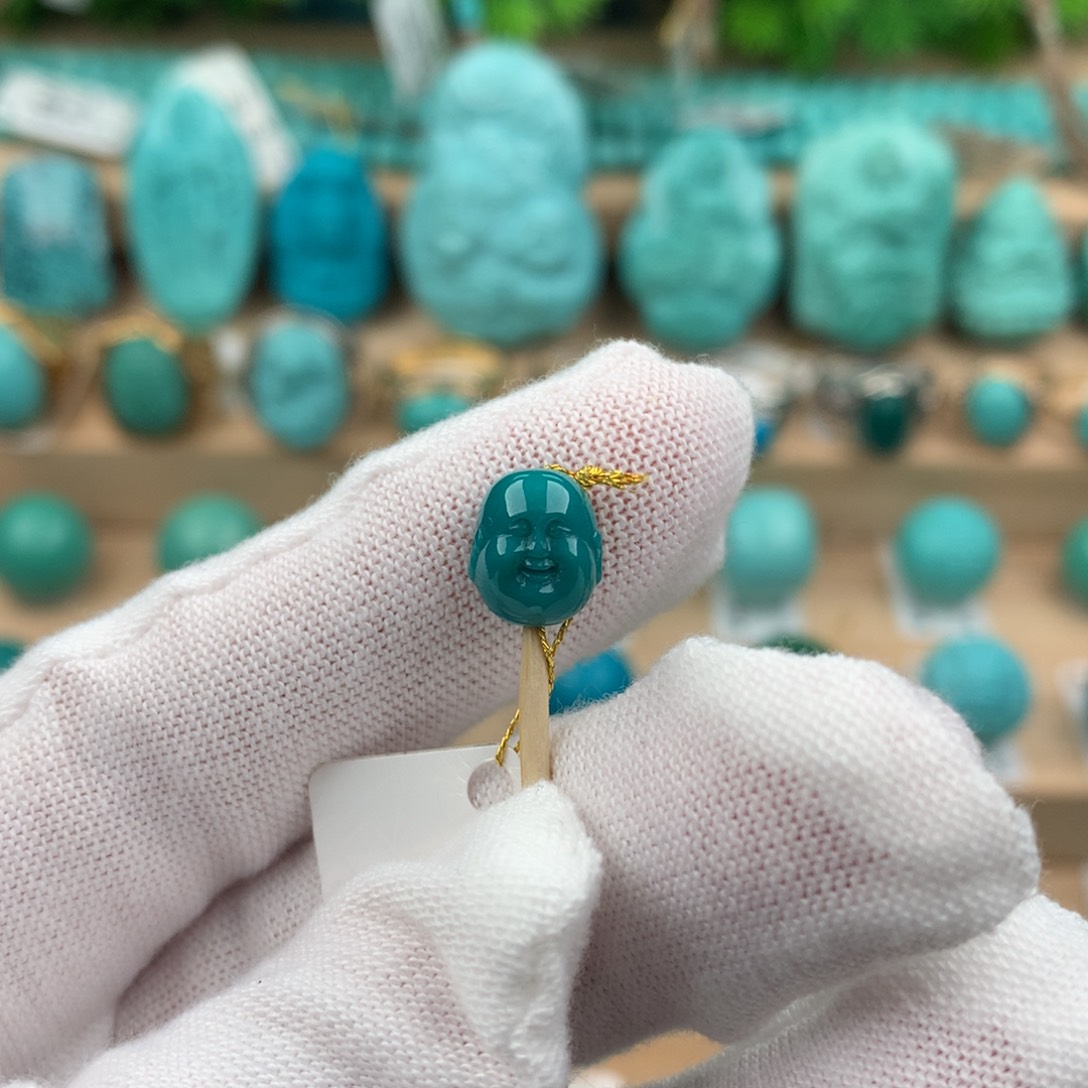 绿松石配饰未镶嵌