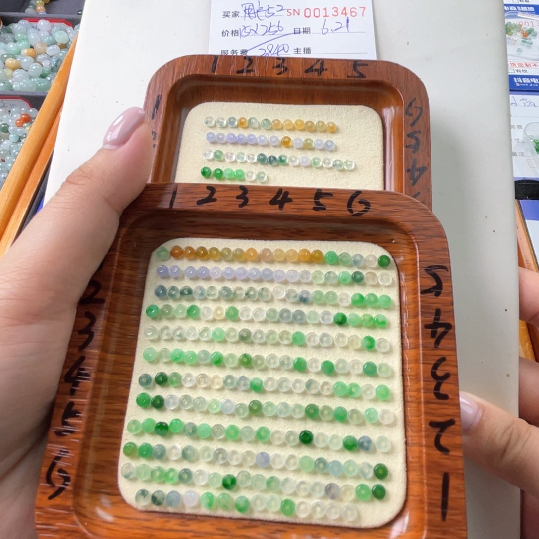 翡翠未镶嵌颈饰用****6000013467