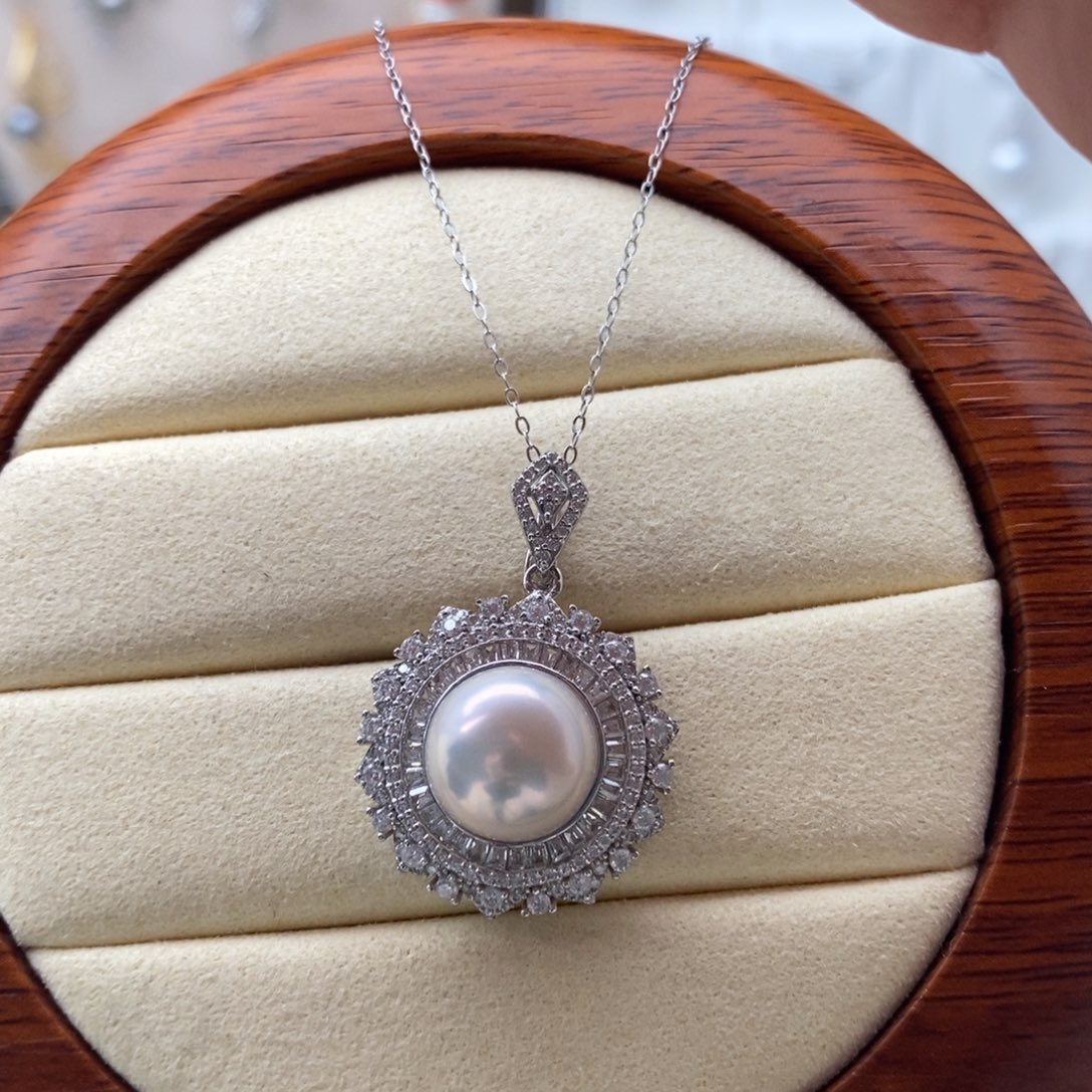 淡水珍珠吊坠(赠链)银S925镶嵌