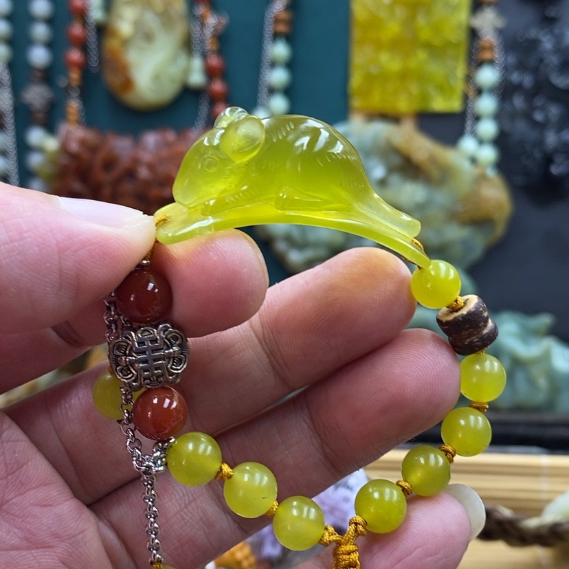 【闪购商品】未镶嵌岫玉手牌