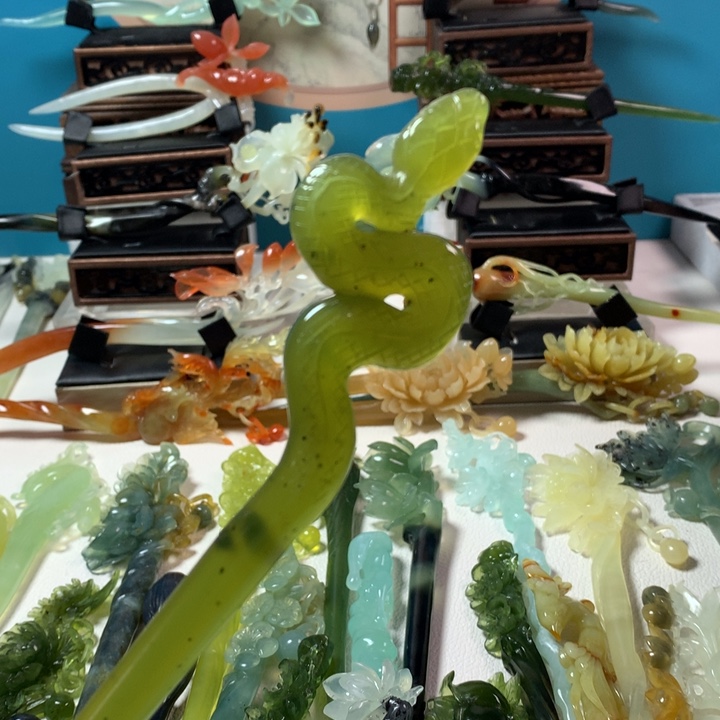 蛇纹石玉发簪未镶嵌