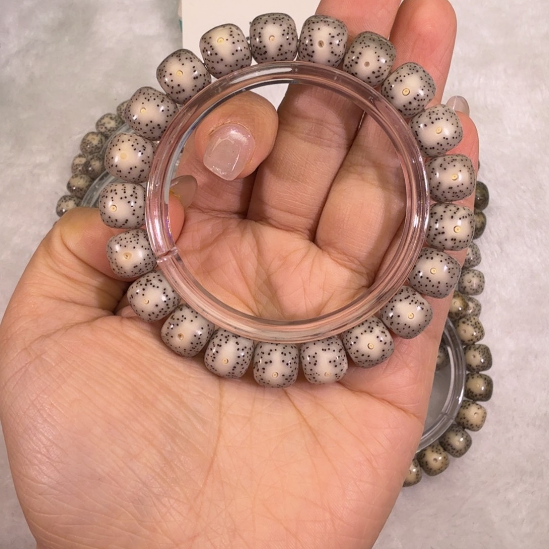 孤***家吊坠星月菩提原生态糯冰大眼睛小细星11.10