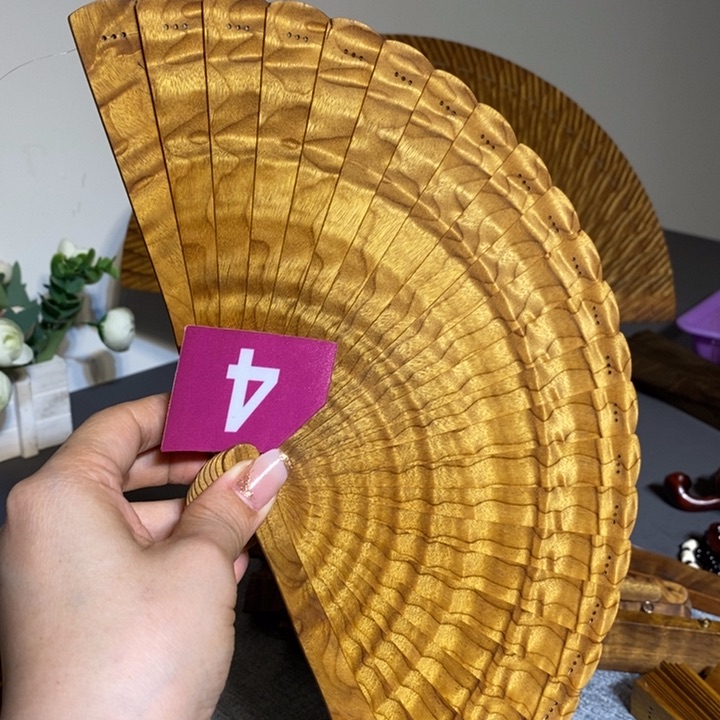 金丝楠仧*金丝楠木扇子