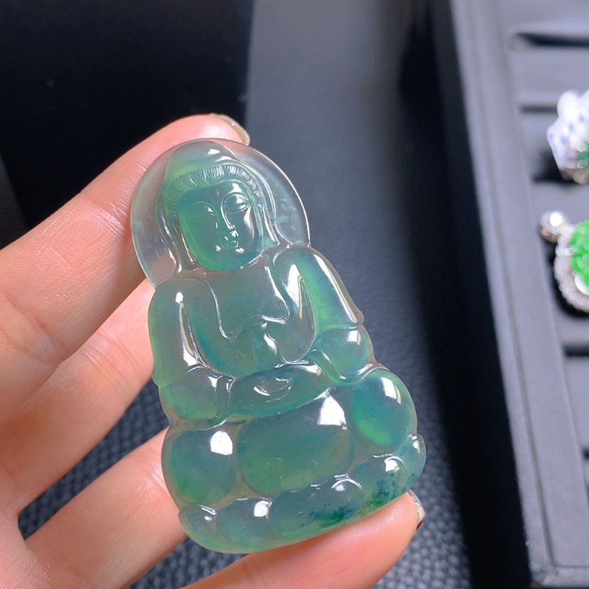 【闪购商品】翡翠吊坠(赠链)未镶嵌