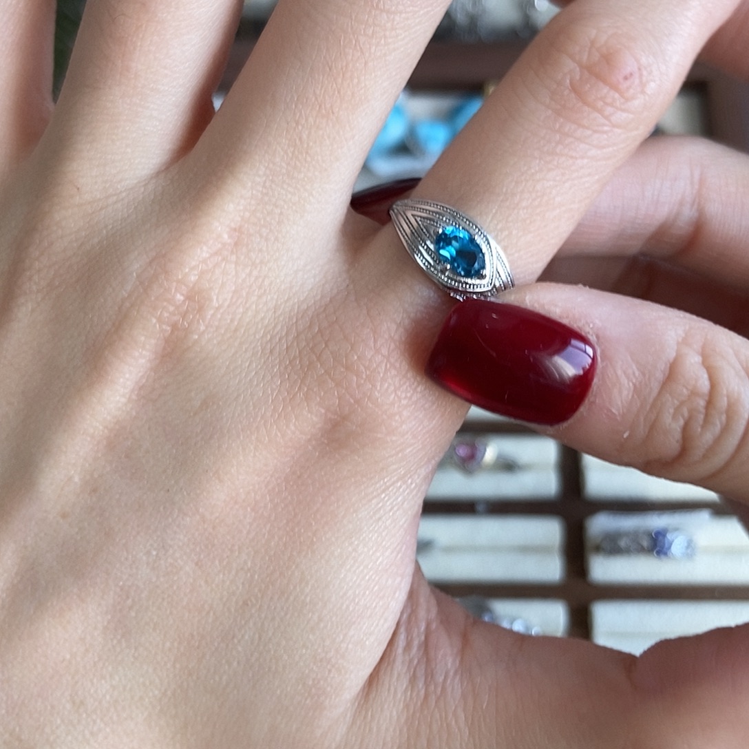 p***r银S925镶嵌烟晶戒指伦敦蓝