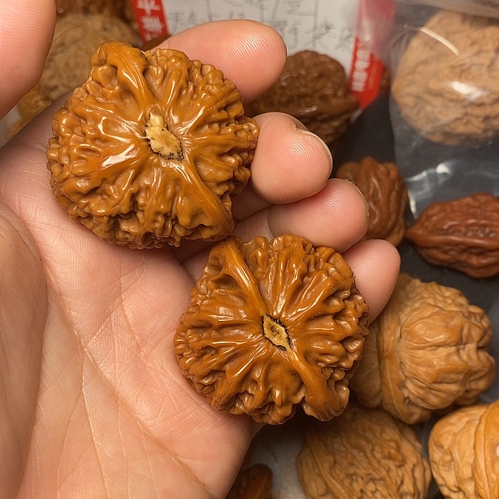 张***少文玩核桃把件宫43