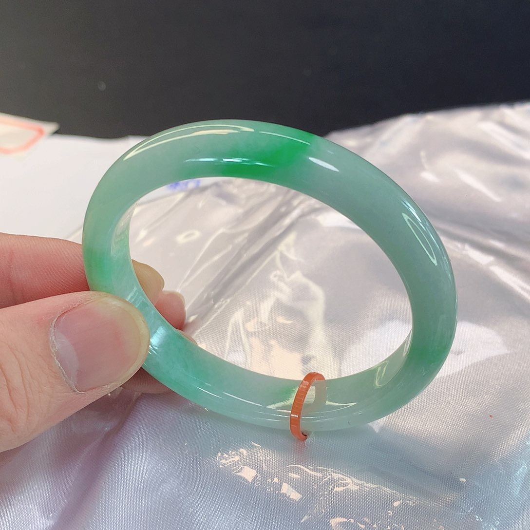 翡翠手镯未镶嵌31缅甸天然翡翠A货