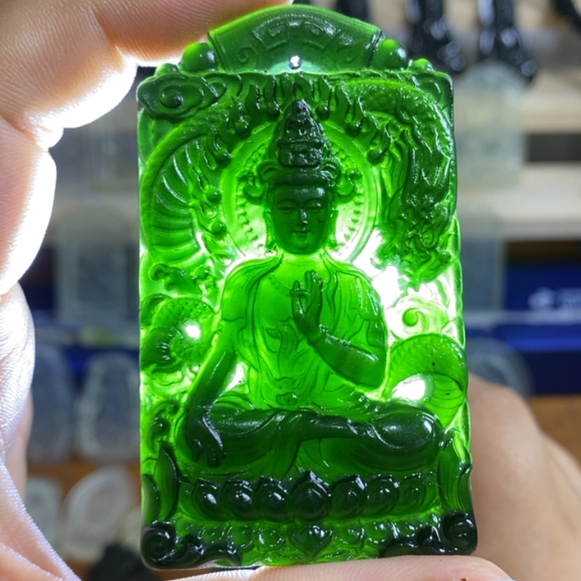 【闪购商品】蛇纹石玉未镶嵌颈饰