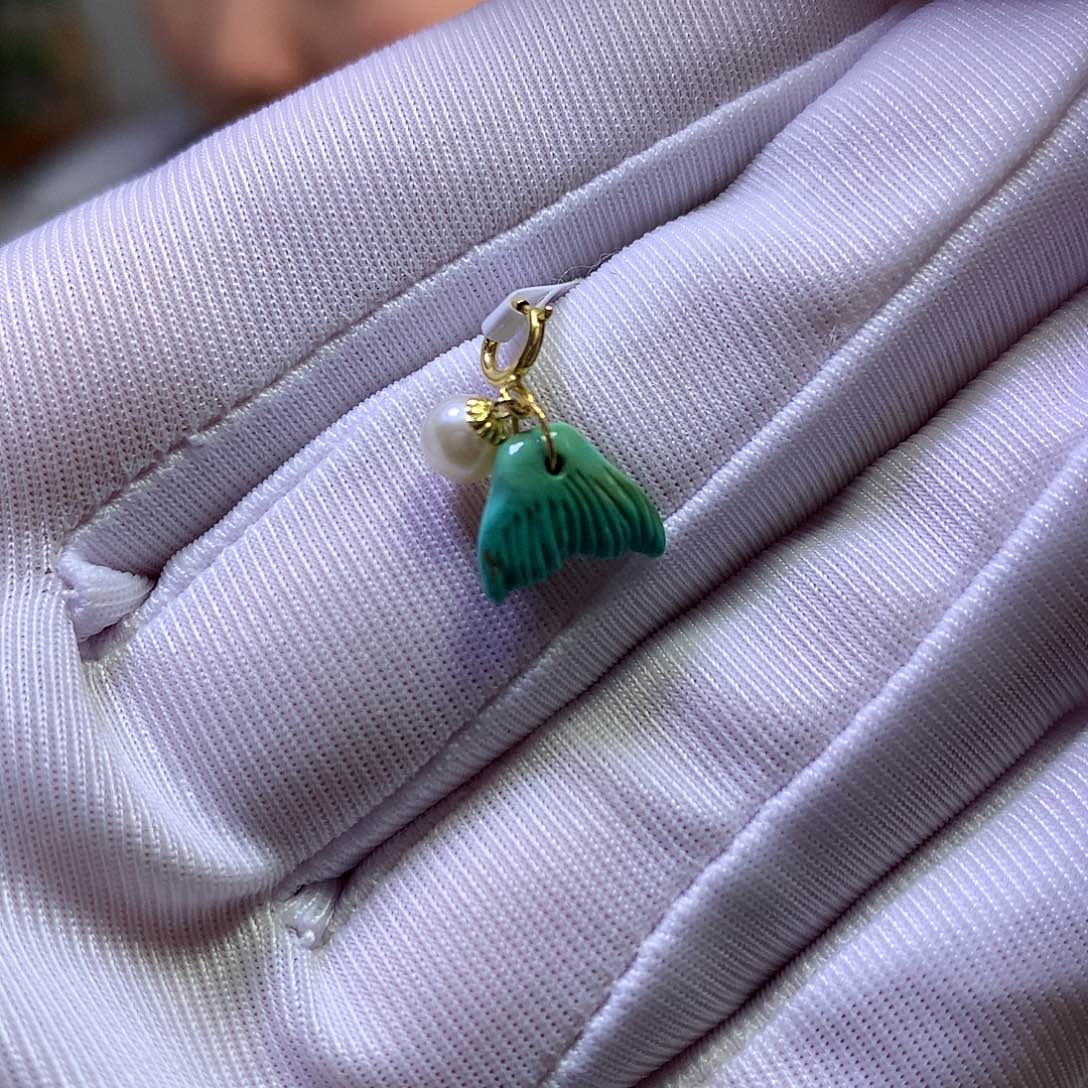 绿松石18K金镶嵌挂件