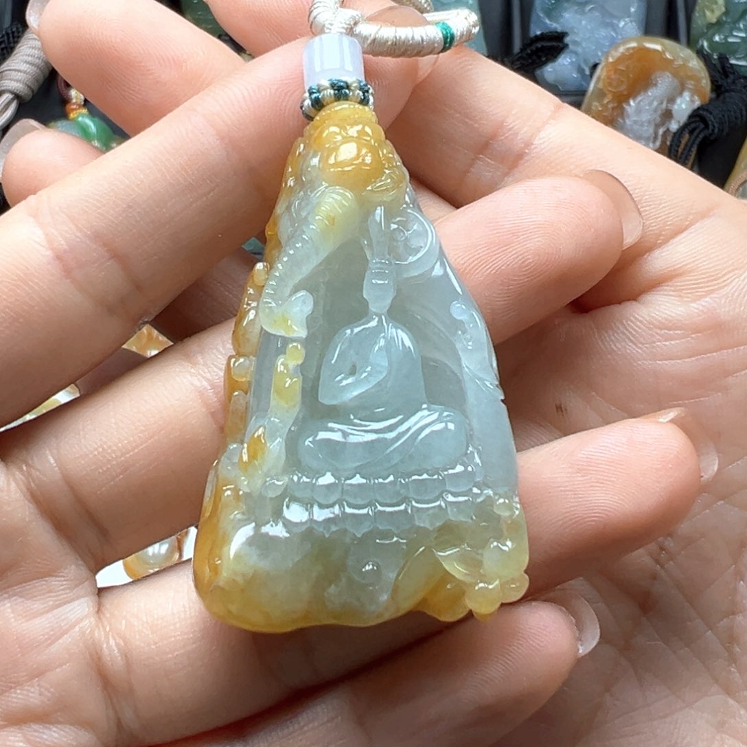 翡翠颈饰未镶嵌贰*普贤