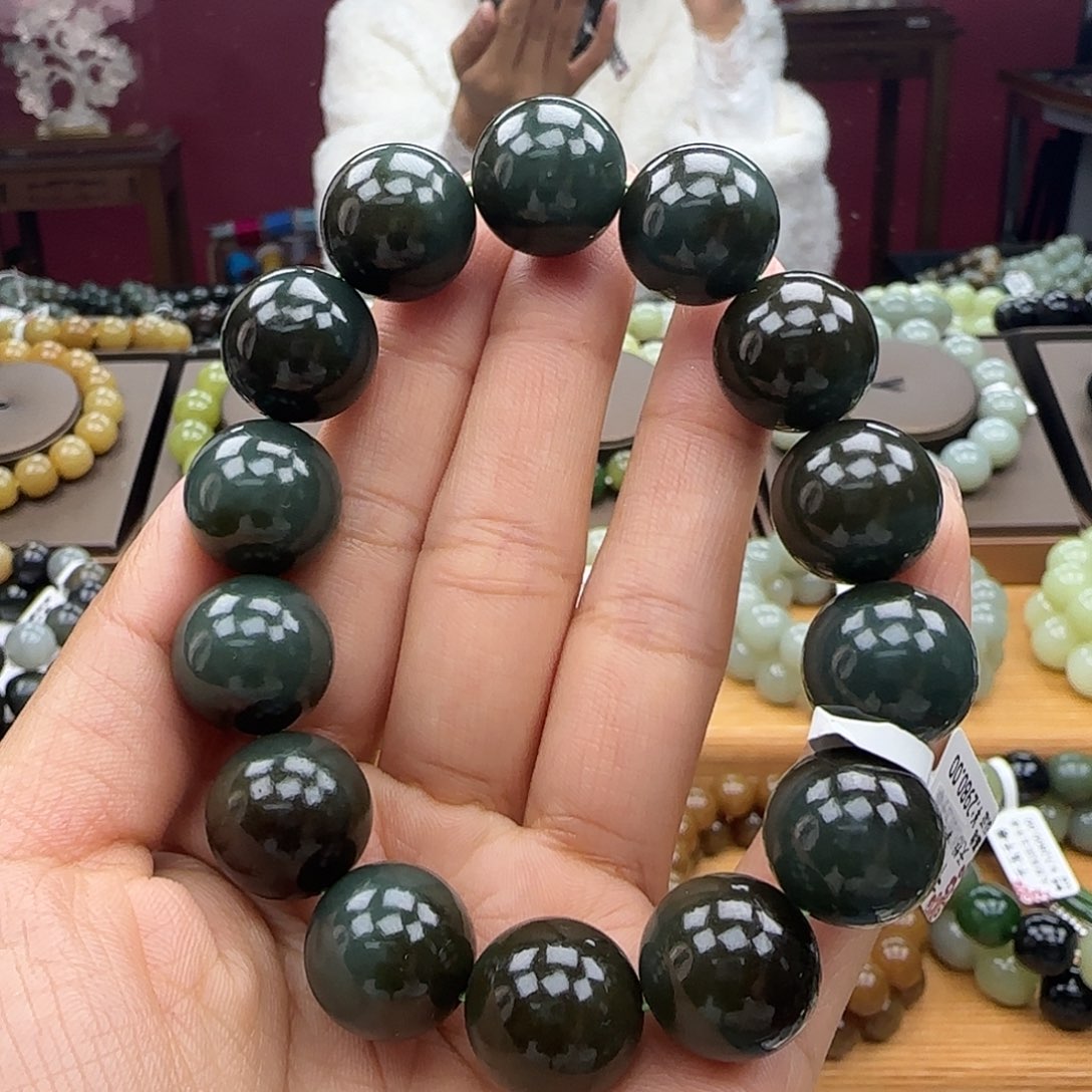 和田玉未镶嵌手链