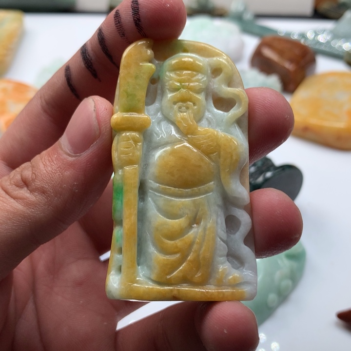 翡翠未镶嵌颈饰保真天然a货翡翠