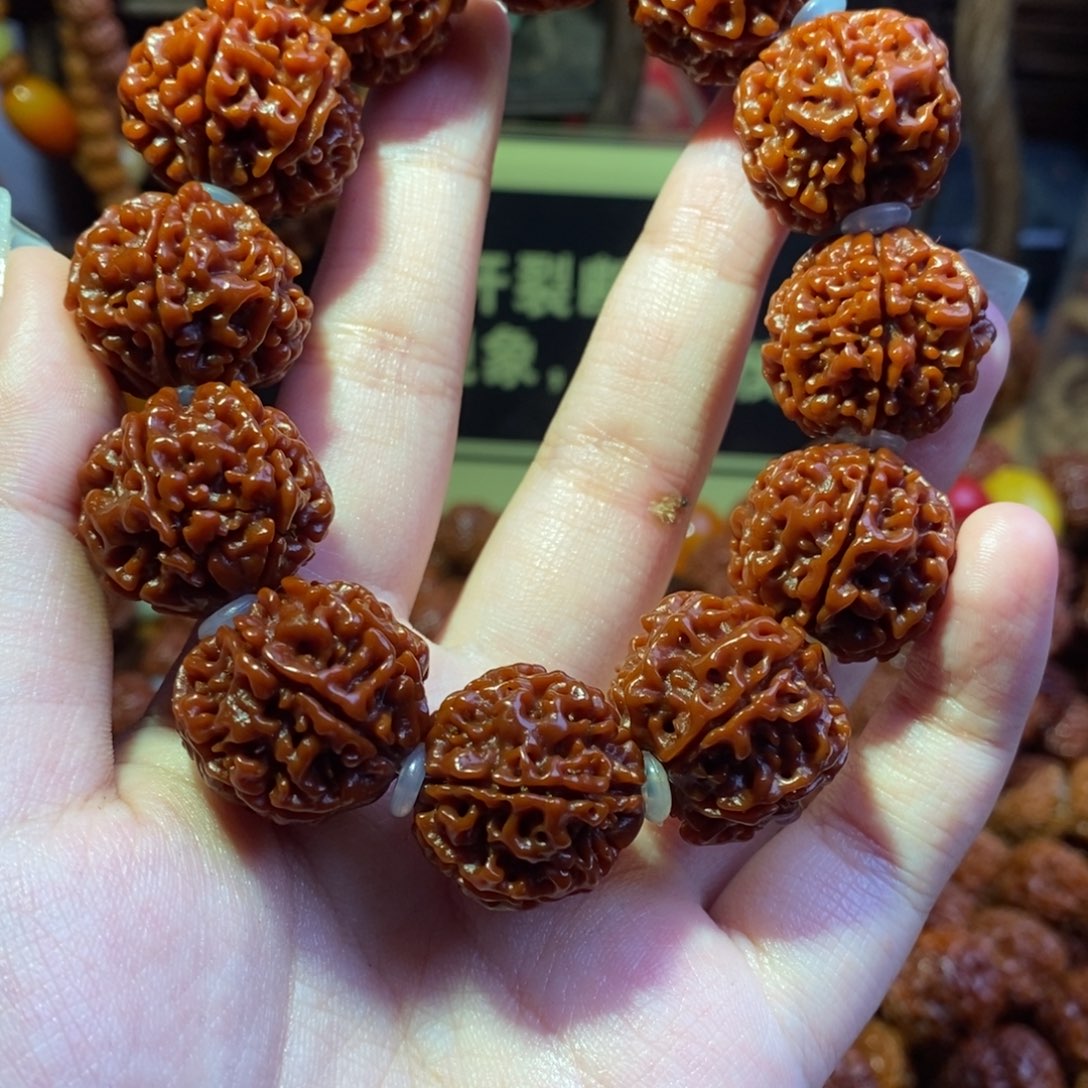 金刚菩提吊坠226原生态玉化