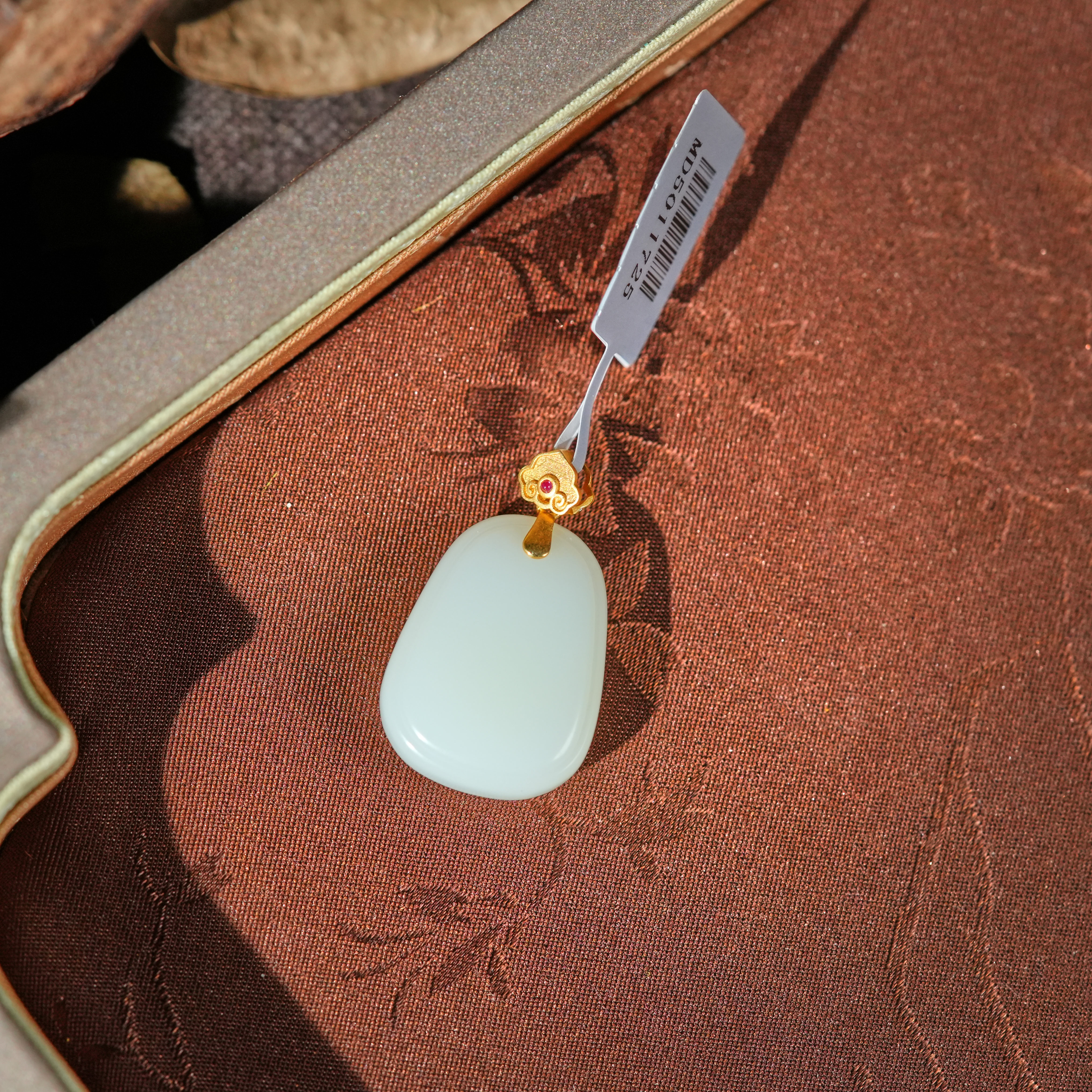 【左边婷姐】和田玉白玉无事牌18k金