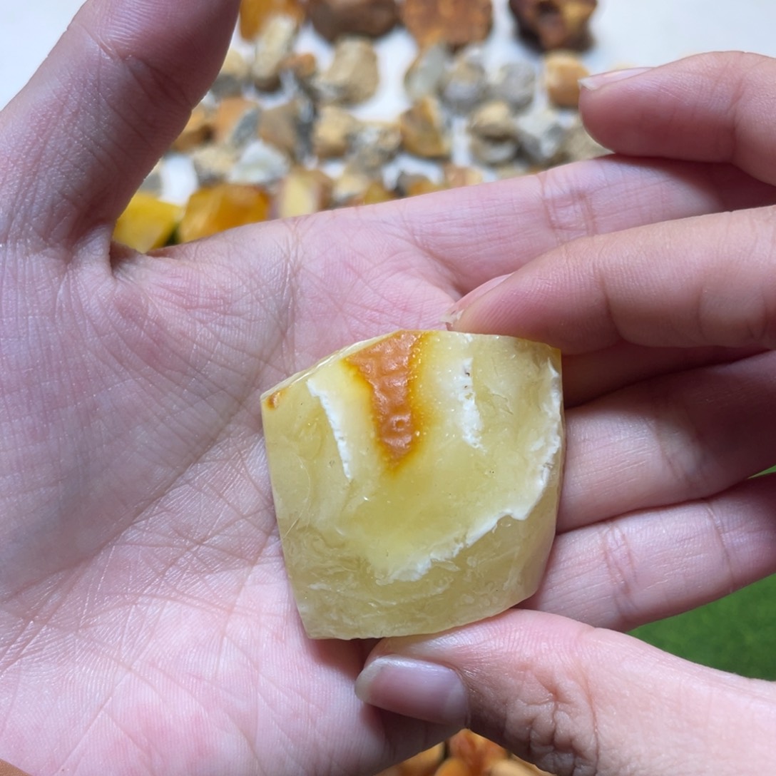 定制琥珀天然原矿