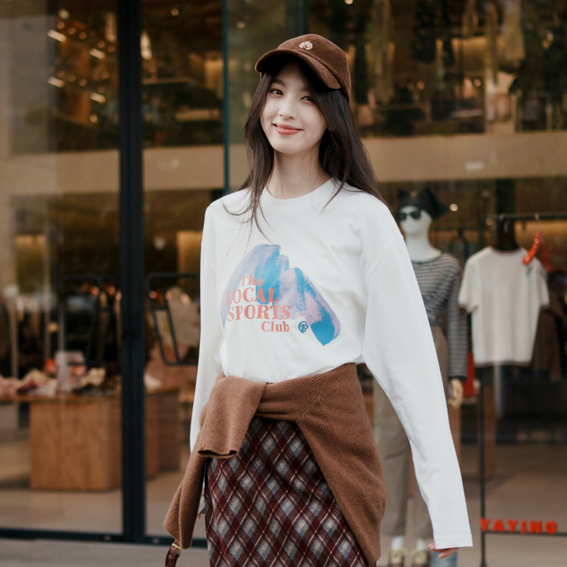 EP雅莹早秋新品 舒适长绒棉套头印花长袖薄卫衣外套女款5309A