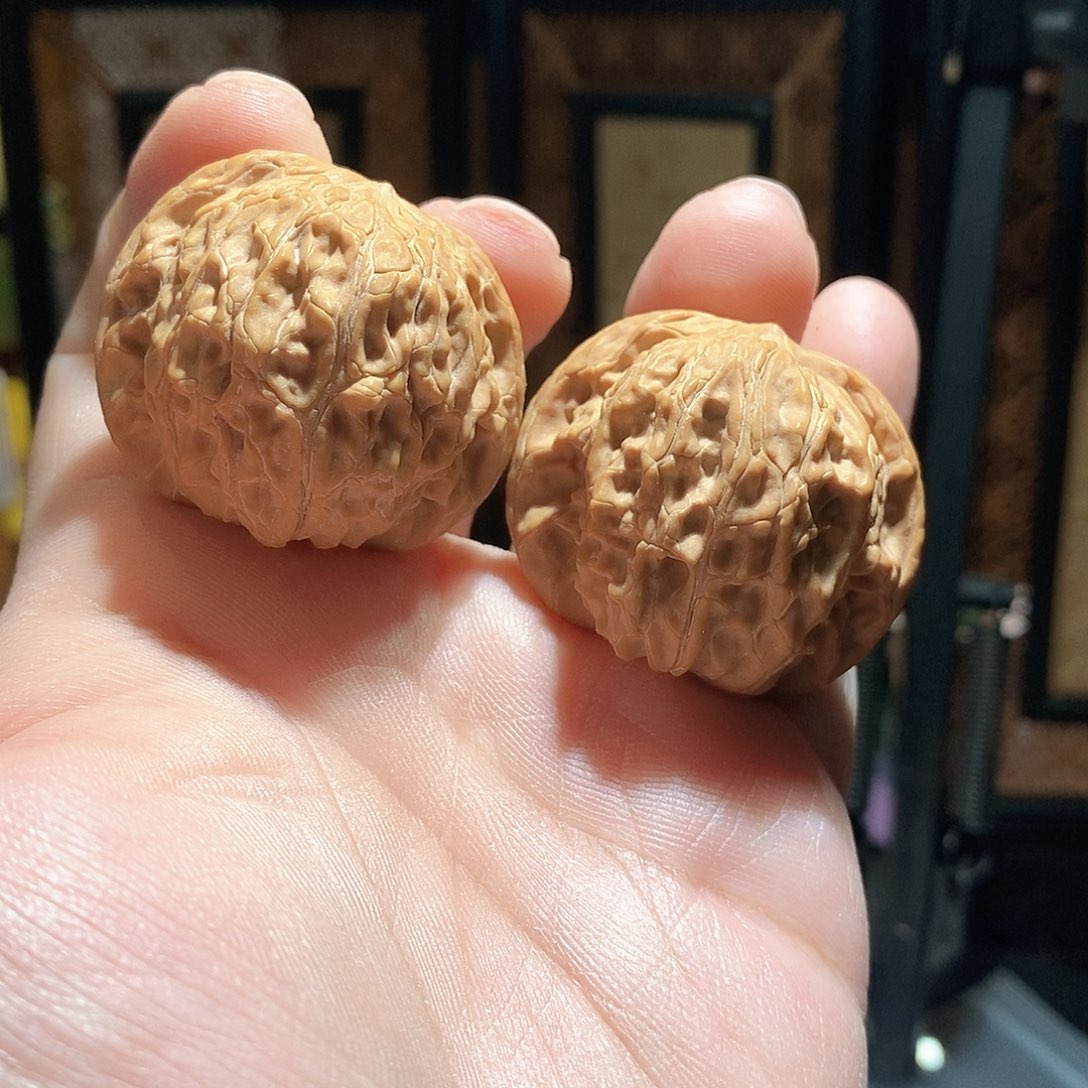 文玩核桃把件欣**荣40磨盘全品