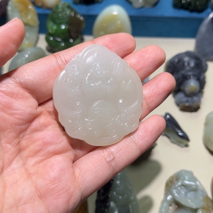 和田玉挂件未镶嵌