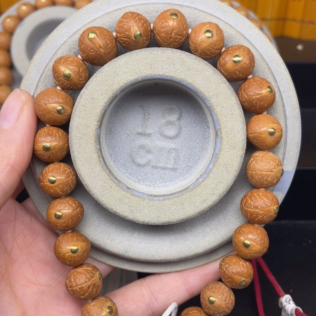 手串凤眼菩提1号链接12+铜钉手串 你就说价格给力不给力吧