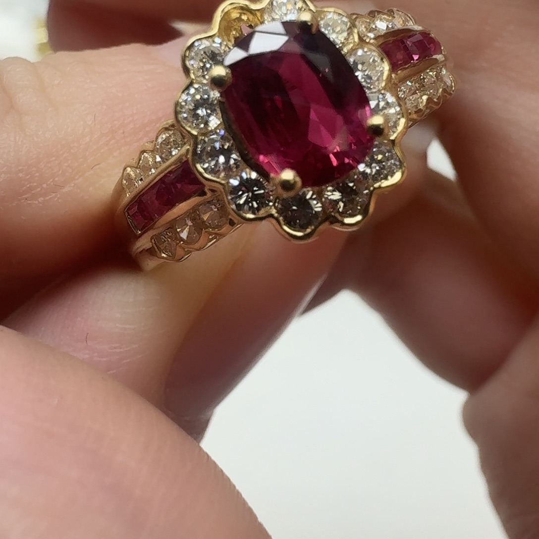 未镶嵌戒指红宝石