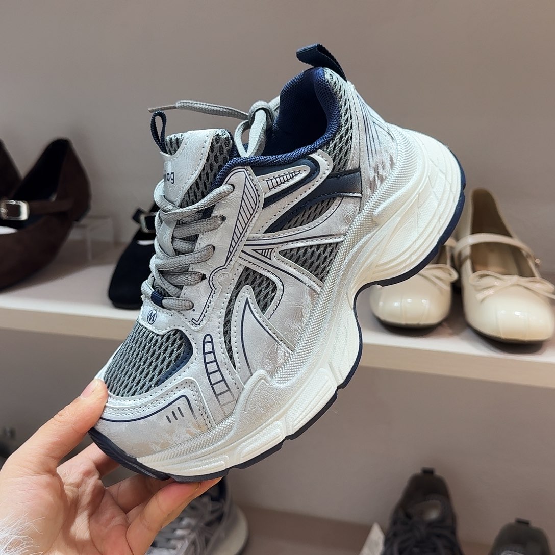 37码女士老爹鞋1双