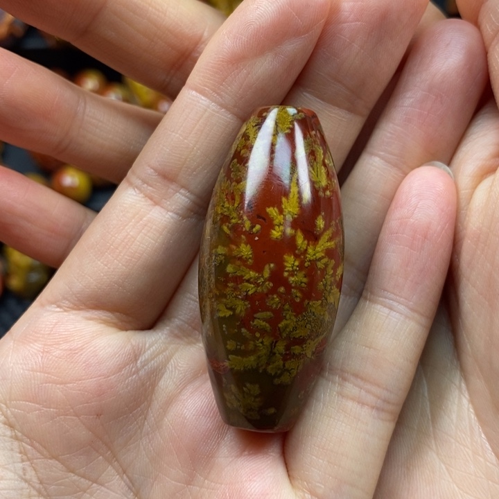 通***达玛瑙/玉髓未镶嵌挂件战国红挂件