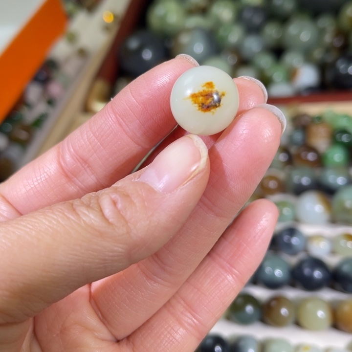 和田玉（糖玉）未镶嵌珠宝半成品15