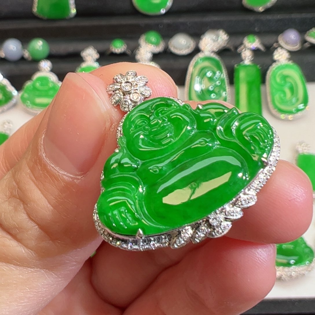 翡翠吊坠(不含链)18K金镶嵌