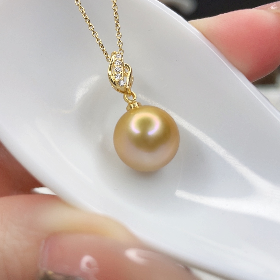 淡水珍珠吊坠(赠链)未镶嵌